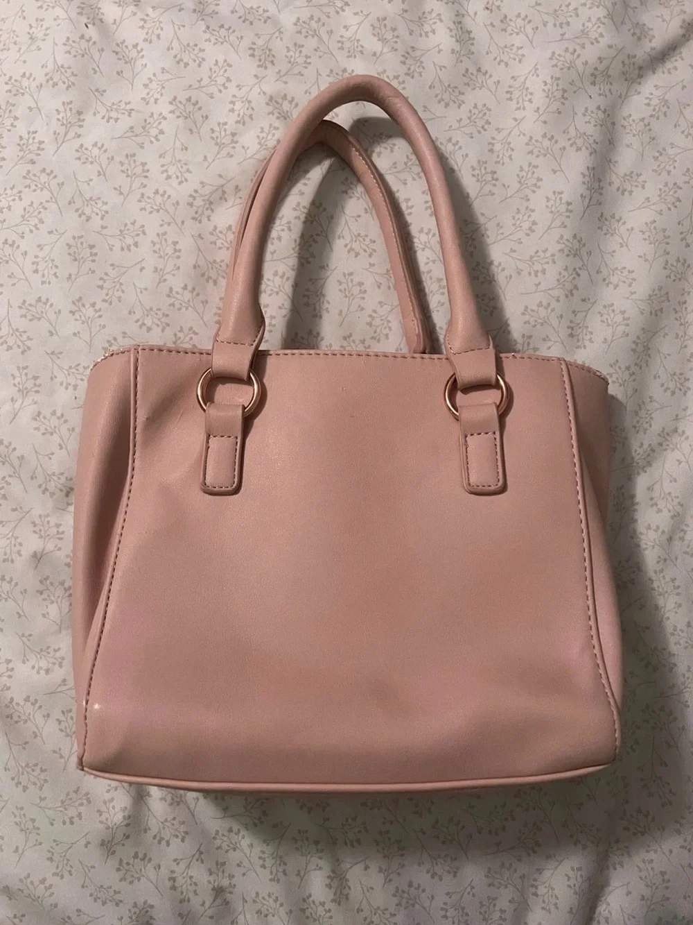 GUESS Quilted Hand Bag in Blush Pink
